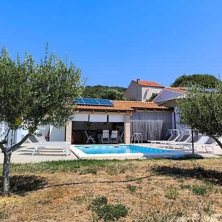 House With Pool Villa Mali Losinj Luaran gambar