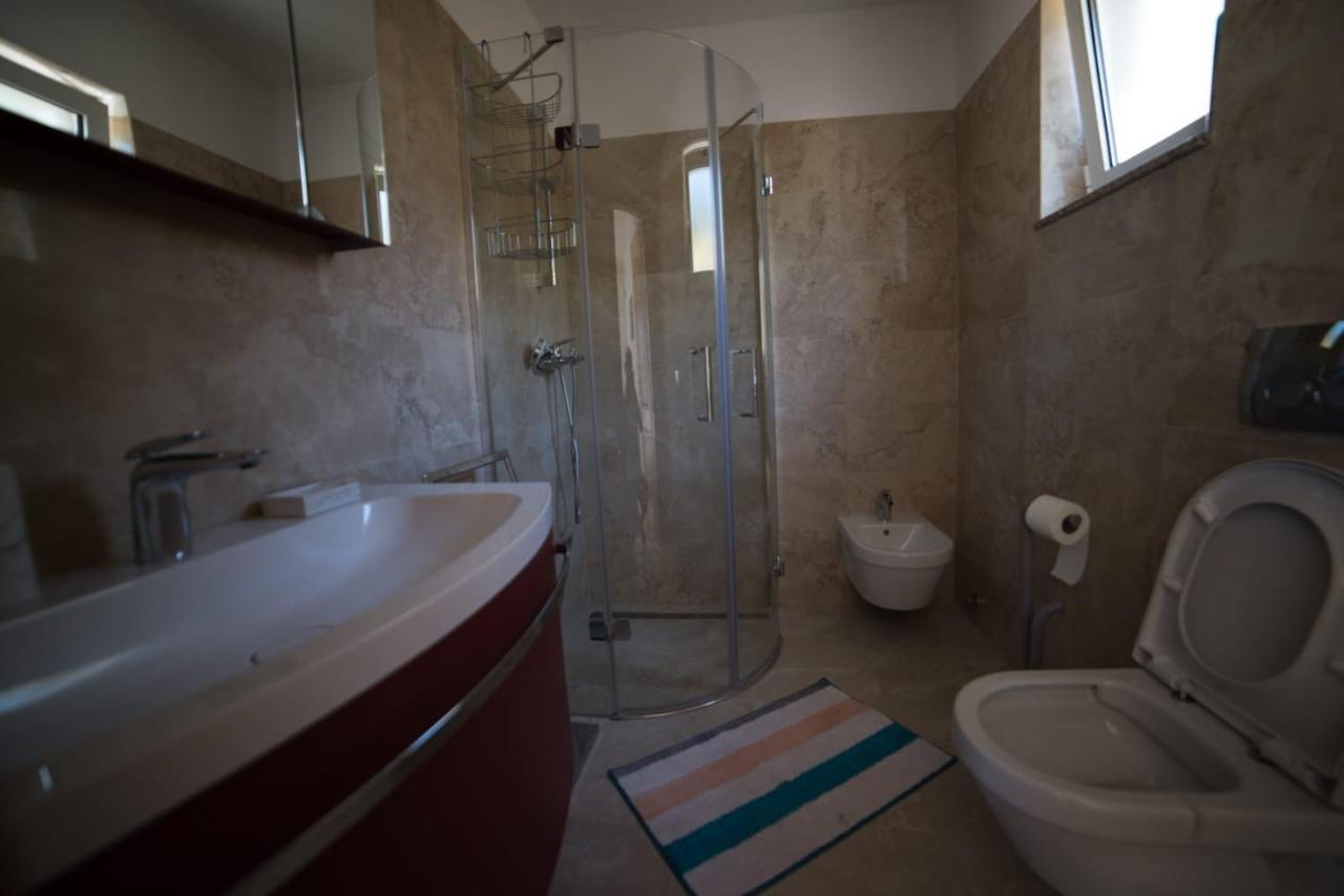 House With Pool Villa Mali Losinj Luaran gambar